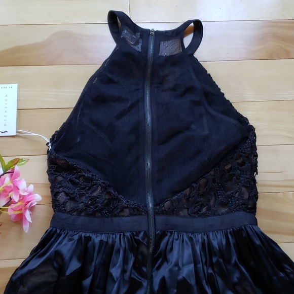 Halter dress ๐ค - Picture 11 of 16